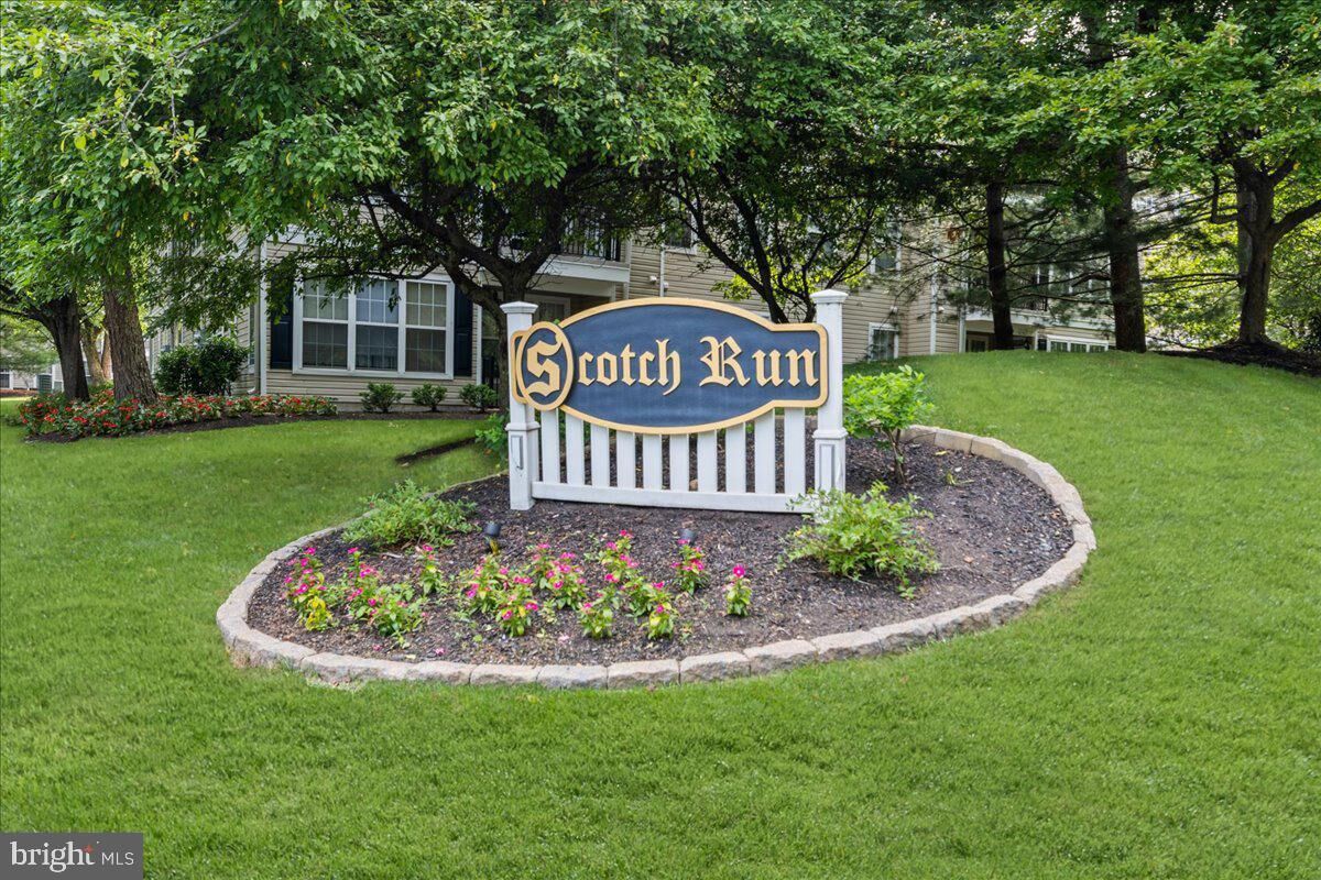 Property Photo:  121 Kyle Way  NJ 08628 