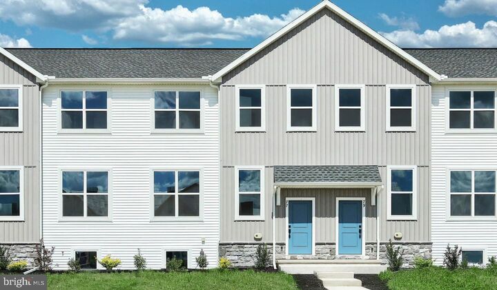 77 N Conifer Drive  Elizabethtown PA 17022 photo