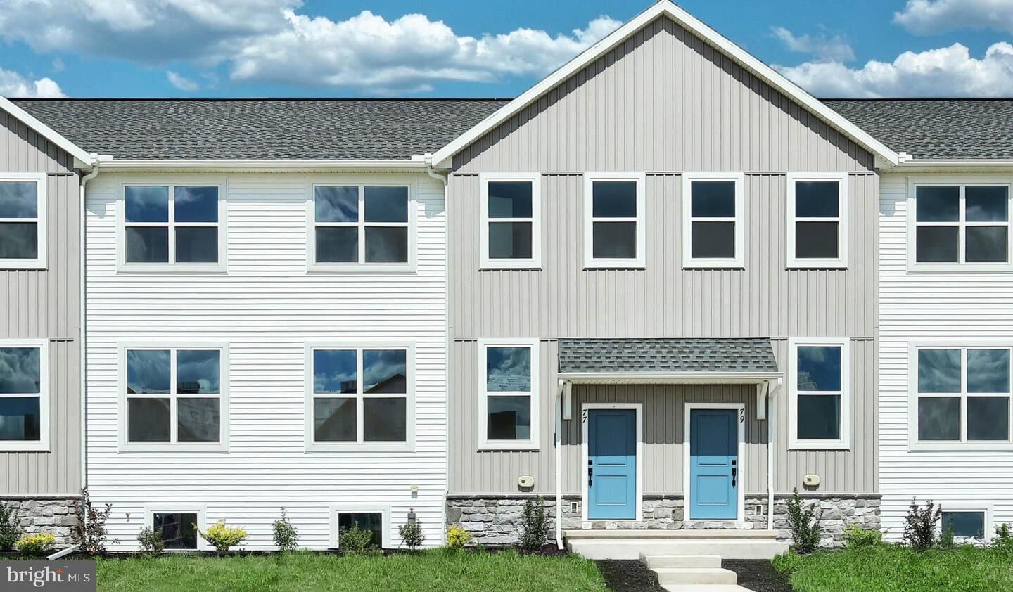 Property Photo:  77 N Conifer Drive  PA 17022 