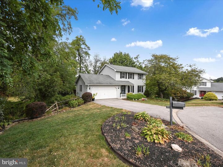 Property Photo: 1620 Leslynn Road PA 17403