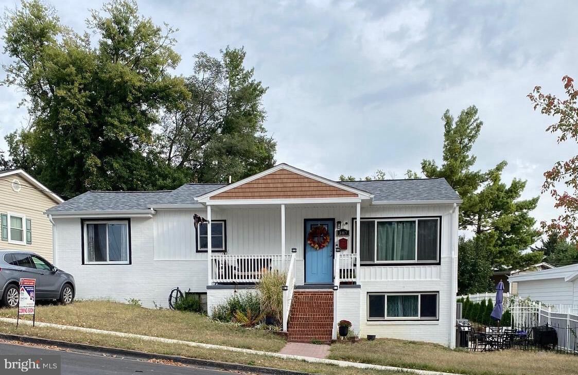 Property Photo:  387 E Pall Mall Street  VA 22601 