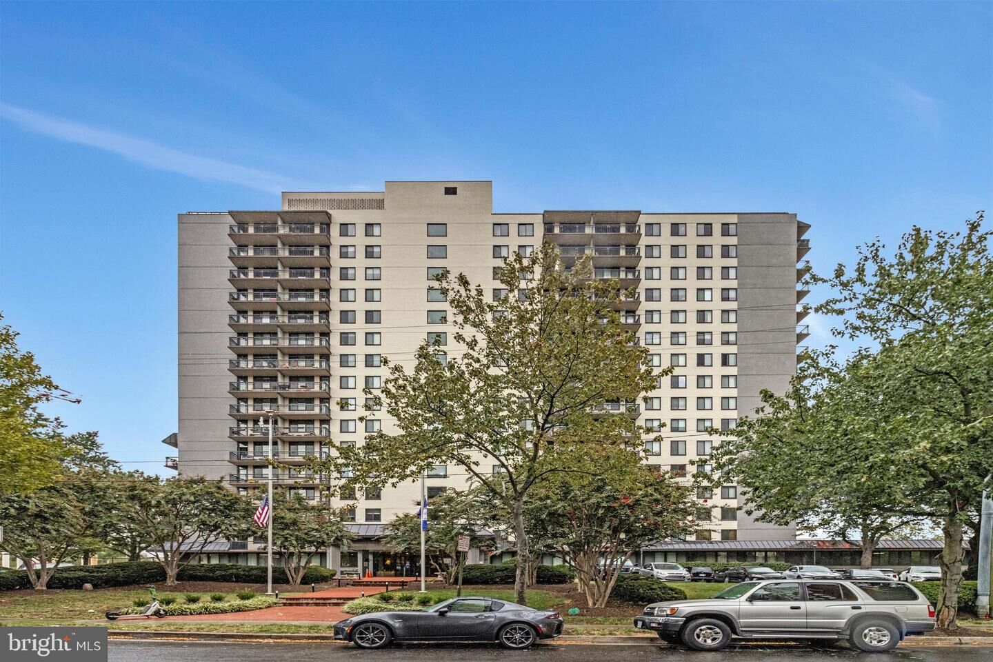 Property Photo:  801 N Pitt Street 1006  VA 22314 