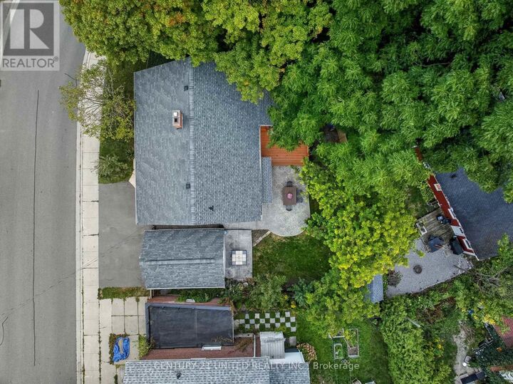 Property Photo:  141 O'Carroll Avenue  ON K9H 4V2 