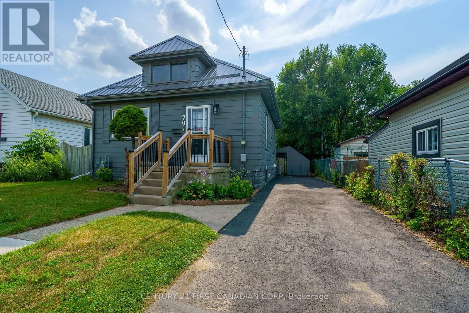 Photo de la propriété:  79 Hume Street  ON N5Z 2P1 