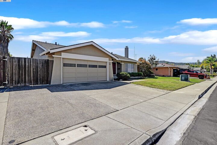Property Photo:  6244 Robin Court  CA 94588 