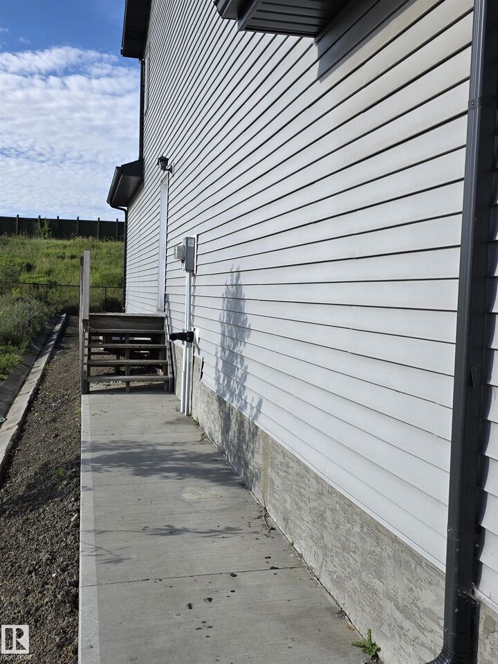 Property Photo:  4331 126 Avenue NW  AB T5A 1V5 