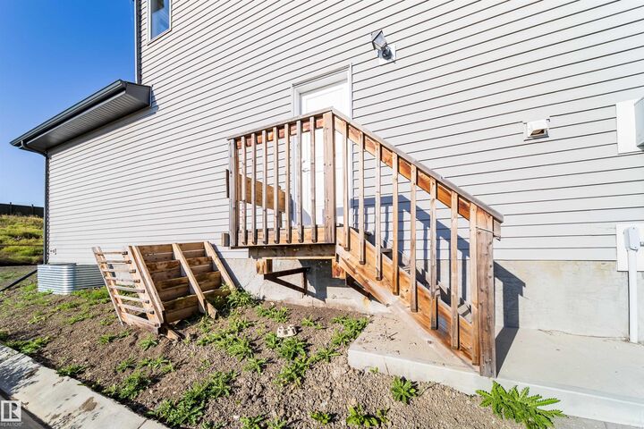 Property Photo:  4331 126 Avenue NW  AB T5A 1V5 