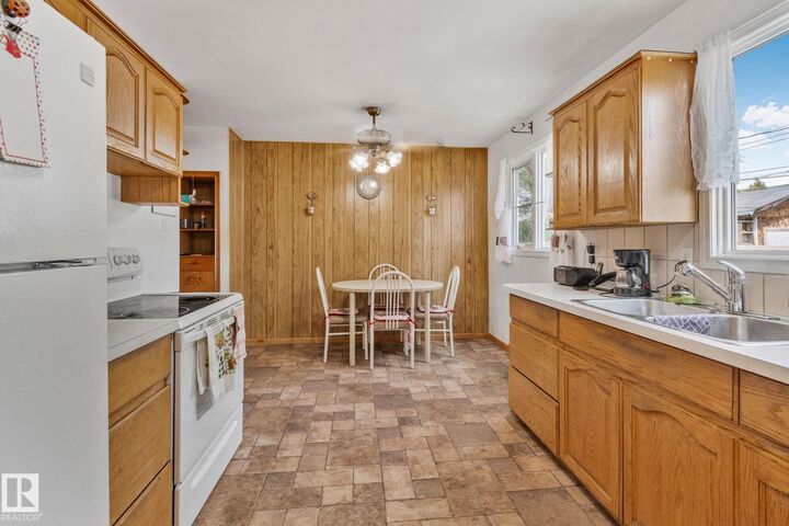 Property Photo:  10328 Lauder Avenue NW  AB T5E 5P6 