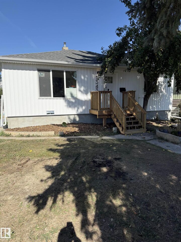 Property Photo:  13436 118 Avenue NW  AB T5L 2L8 