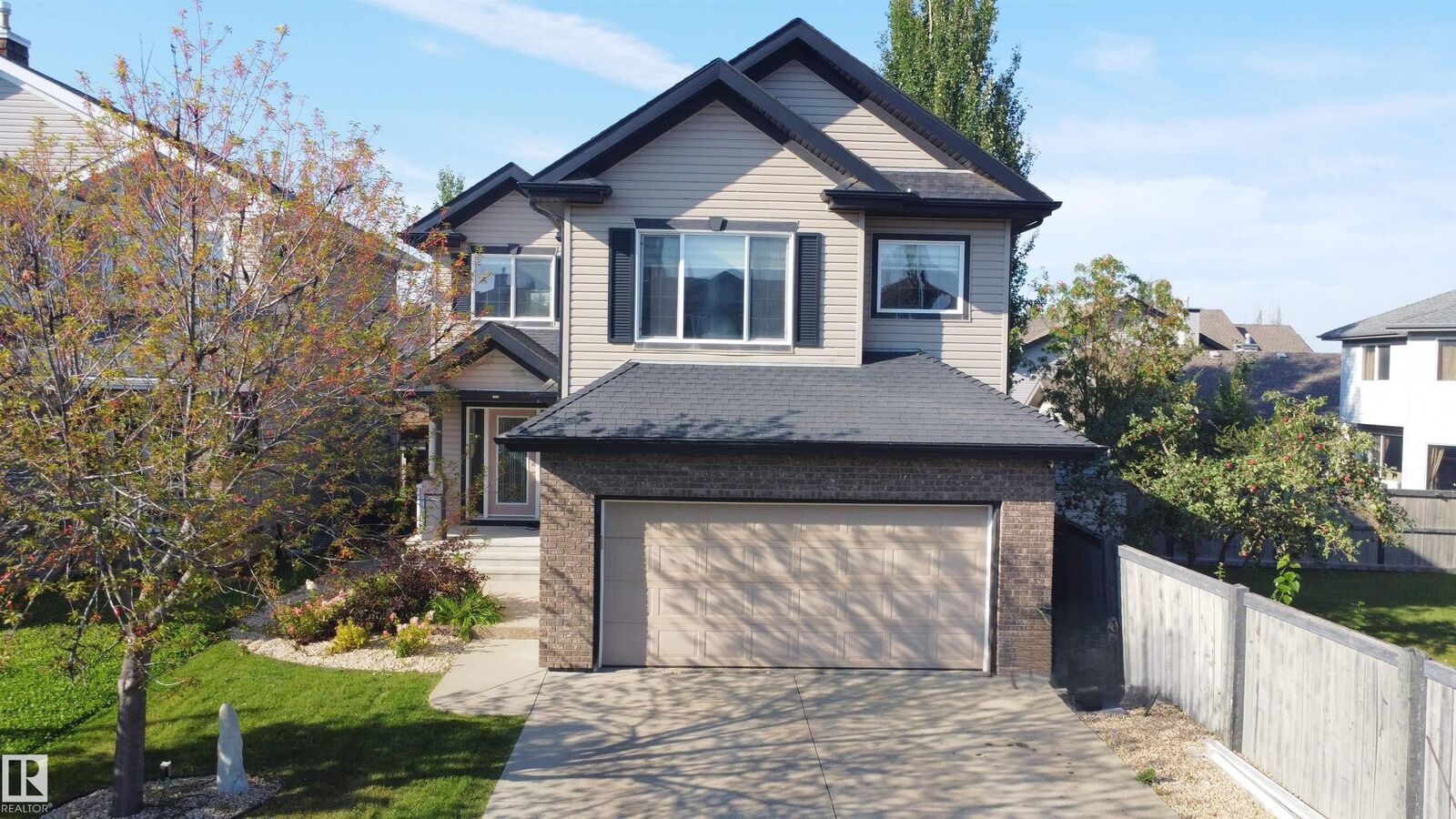 Property Photo:  1206 McKinney Court NW  AB T6R 0B7 