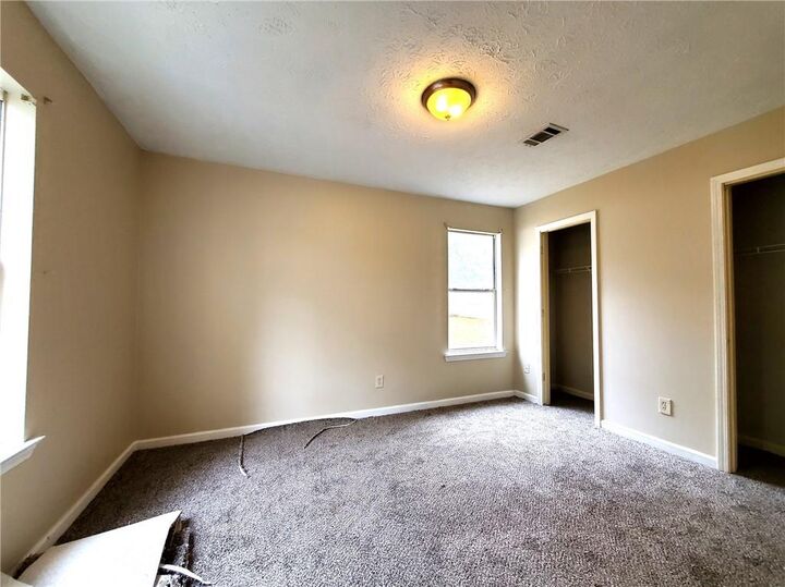 Property Photo: 300 Ashton Place GA 30253