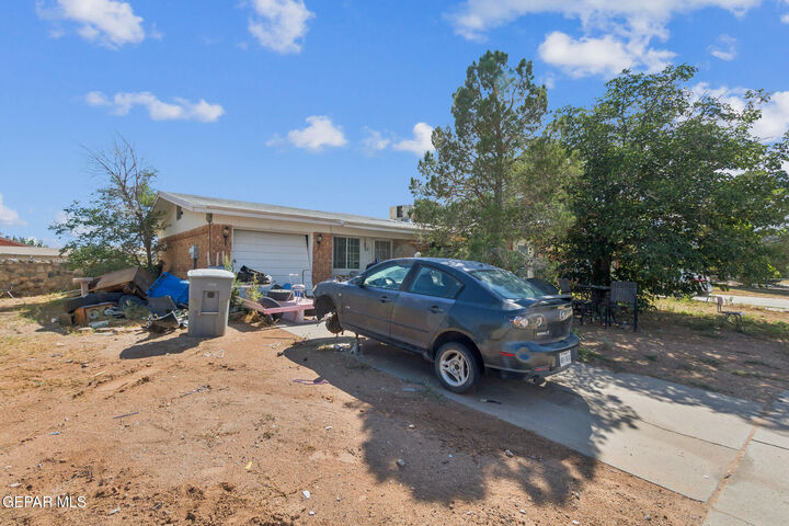 5748 Corsicana Avenue  El Paso TX 79924 photo