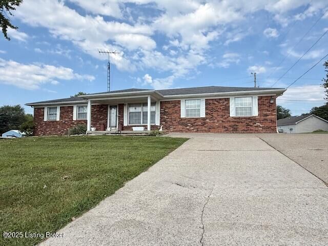 Property Photo:  858 Shrewsbury Rd  KY 42754 
