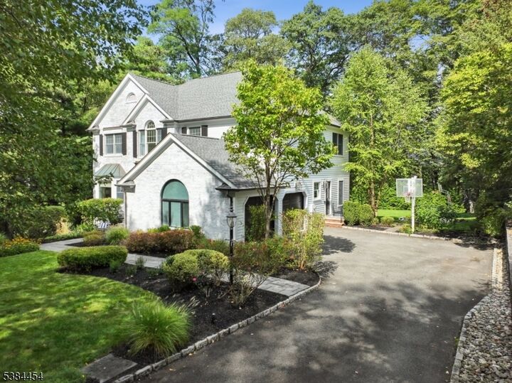 Property Photo:  2 Brannick Dr  NJ 07940 