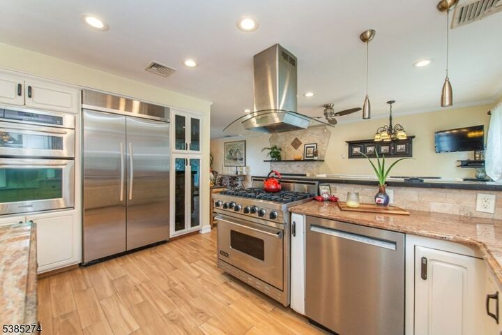 Property Photo: 32 Rose St NJ 07075