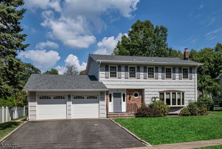 3 Hillside Ave  Roseland Boro NJ 07068 photo