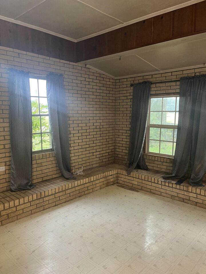 Property Photo:  310 Old Walthall Rd  MS 39744 