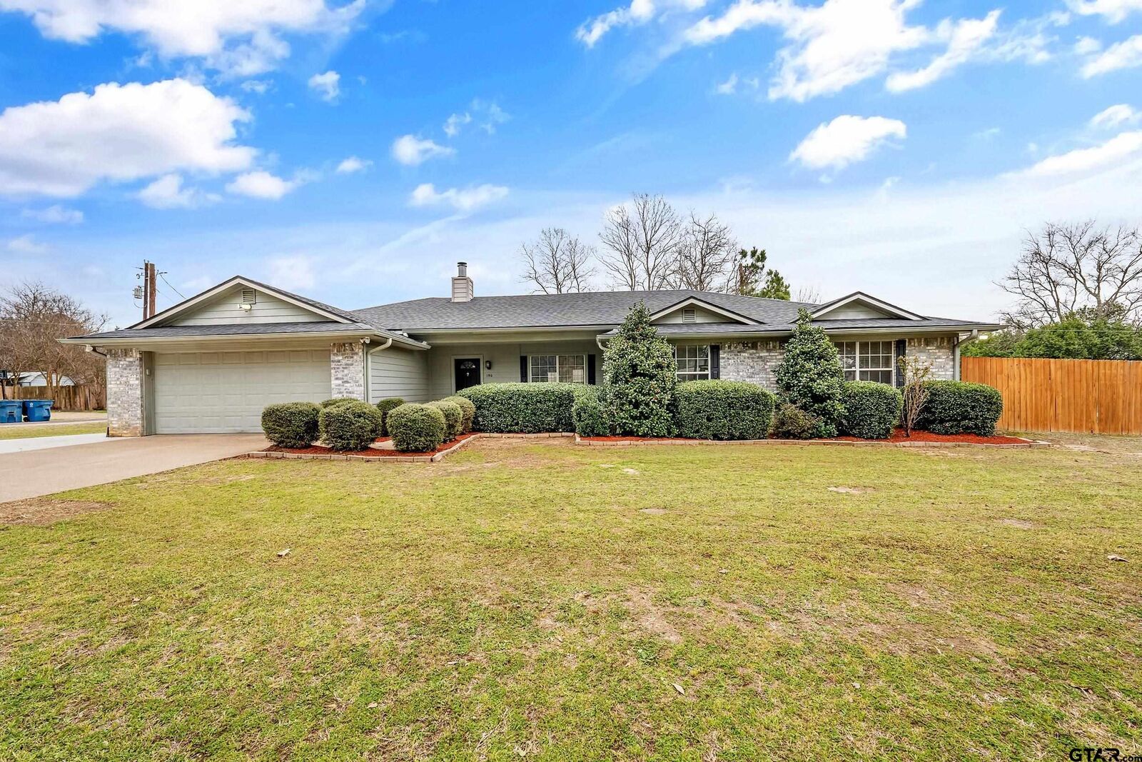 Property Photo: 190 Dwight TX 75765