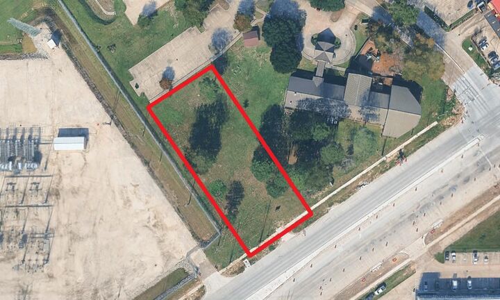Property Photo: 7927 Fm 1960 Road E TX 77346
