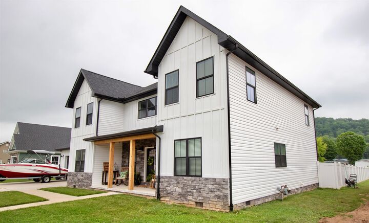 Property Photo:  561 Rumer Station  WV 25165 