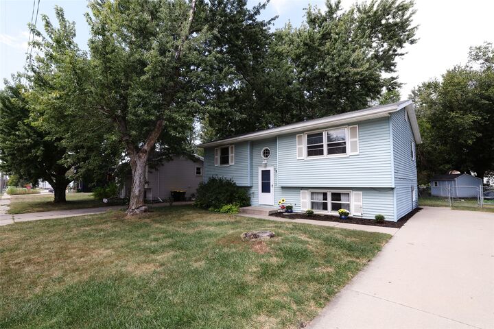 125 W 8th Street  Boone IA 50036 photo