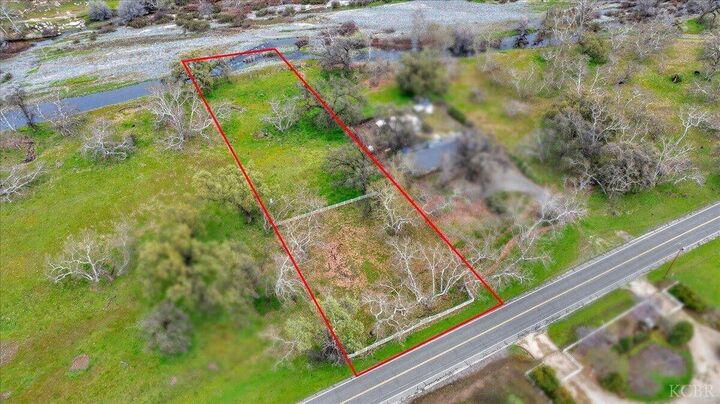 Property Photo:  6102 Elwood  CA 93657 