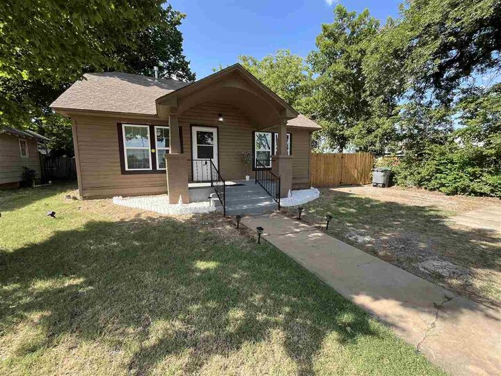 209 NW Arlington Ave  Lawton OK 73507 photo