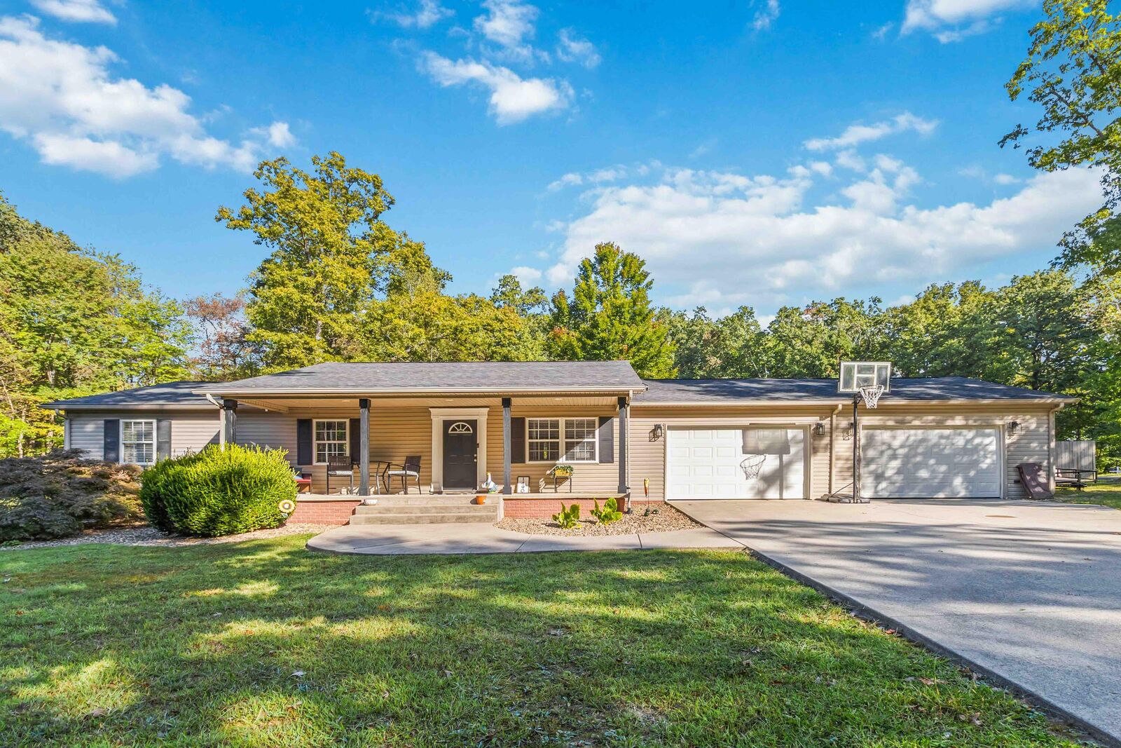 Property Photo:  1490 Hickory Hills Lane  KY 40741 