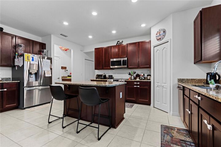 Property Photo: 24656 NW 7th Lane FL 32669