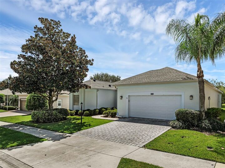 Property Photo:  3728 Mulberry Grove Loop  FL 34748 