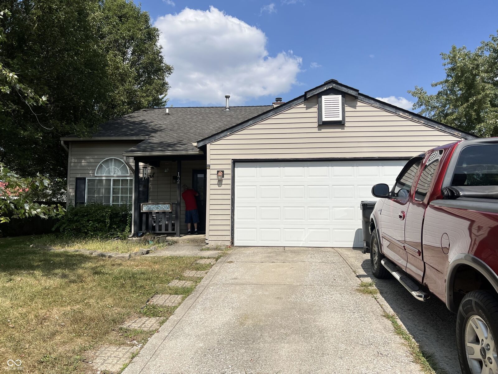Property Photo:  172 Country Wood Drive  IN 46184 