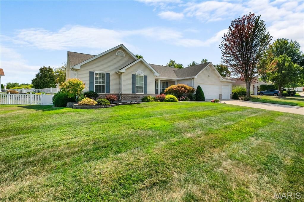 Property Photo:  146 Huntington Crossing Drive  MO 63376 