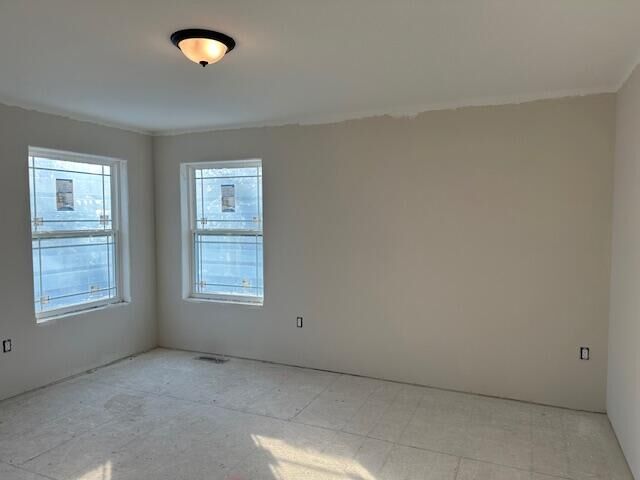 Property Photo: 935 Kohlwey Dr WI 53024
