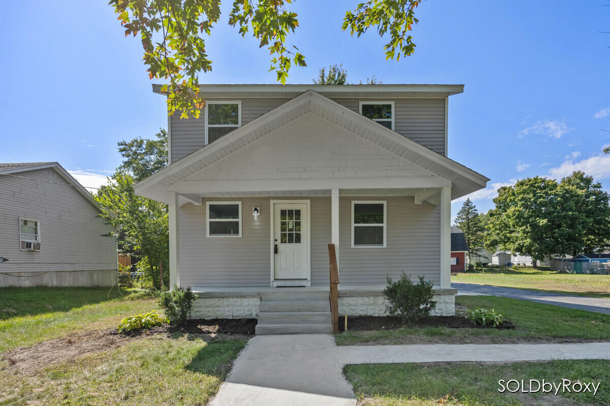 Property Photo:  372 60th Street SE  MI 49548 