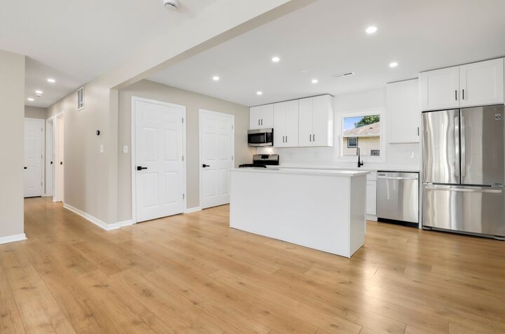 Property Photo: 19W719 Holtz Avenue IL 60101