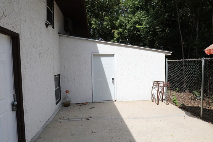 Property Photo: 4 Peale Street IL 60433