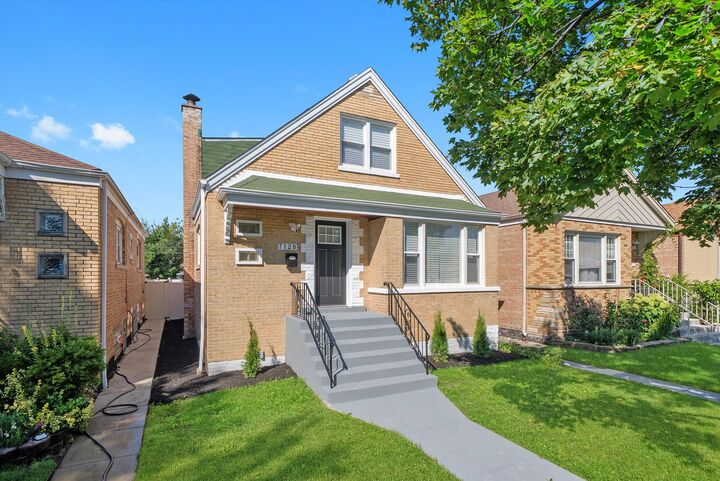 Property Photo:  7120 S Lawndale Avenue  IL 60629 