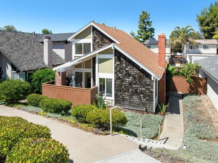 10690 Esmeraldas Drive  San Diego CA 92124 photo