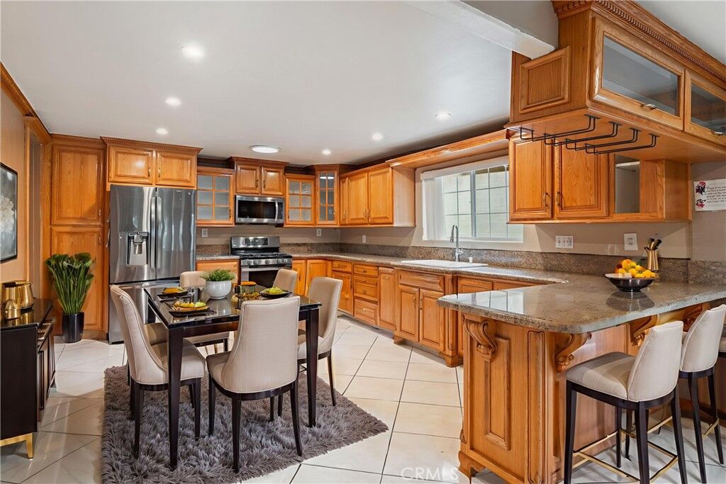 Property Photo:  2516 Alcazar  CA 90033 