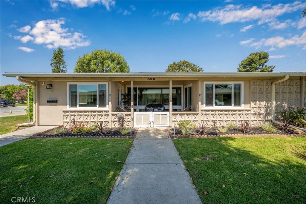 Property Photo:  13311 Del Monte 32D  CA 90740 