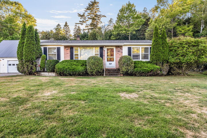 Property Photo:  153 E E Side Drive Drive  ME 04416 