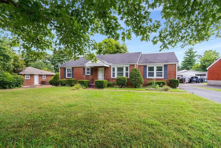 2533 Hibbitts Rd  Nashville TN 37214 photo