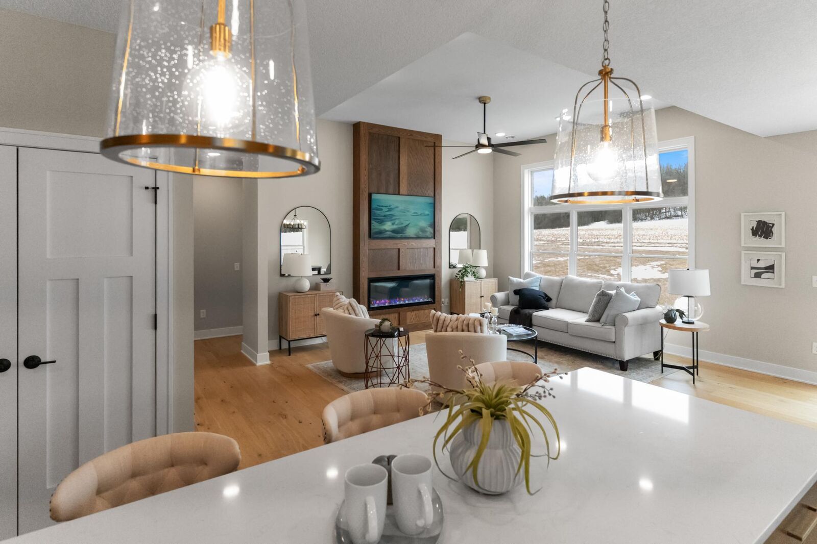 Property Photo:  425 Ford Street E  MN 55057 