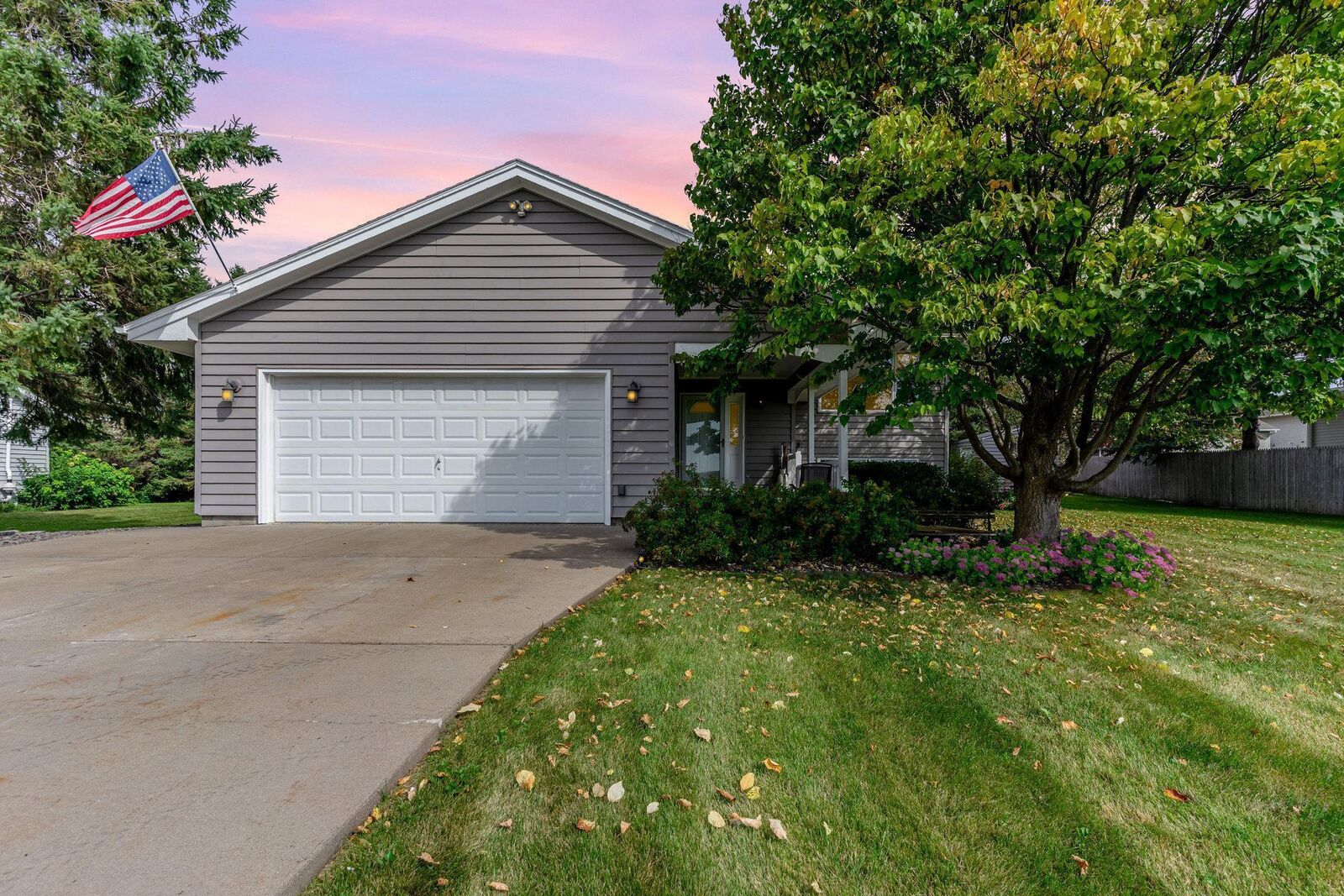 Property Photo: 23550 Main Street MN 55031