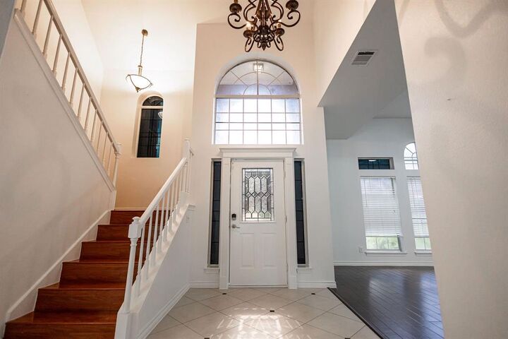 Property Photo: 4407 Murwick Drive TX 76016