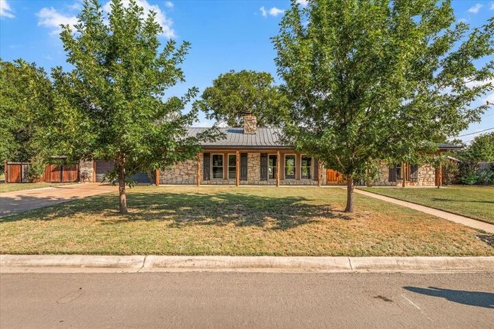 Photo de la propriété: 305 Huggins Drive TX 76082