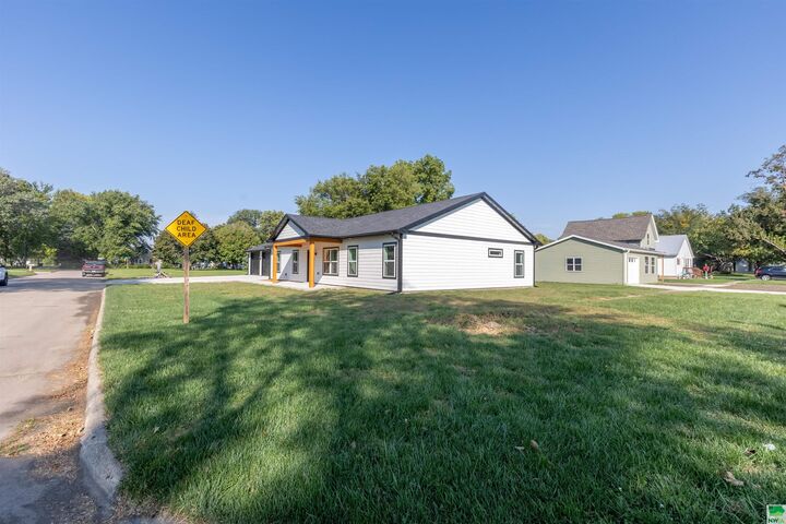 Property Photo: 1418 12th Street IA 51040