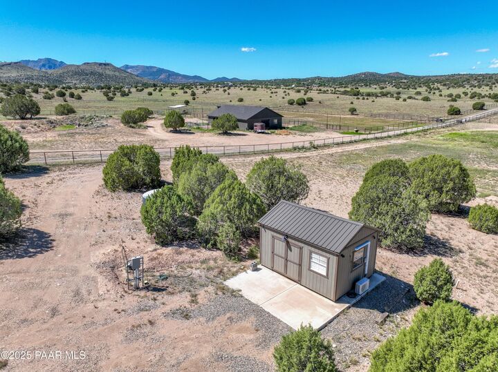 Property Photo:  225 S Blue Merle Trail  AZ 86323 