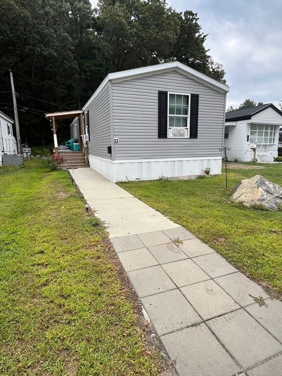 32 Ethel Ave  Marlborough MA 01752 photo
