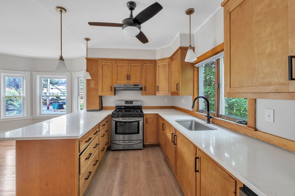 Property Photo:  484 Rollstone St  MA 01420 